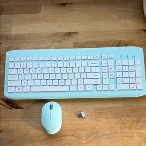 Wireless Keyboard and Mouse Set - Mint Green